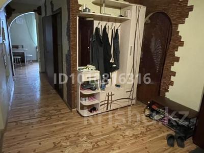 3-бөлмелі пәтер · 76 м² · 2/2 қабат, Абая 87, бағасы: 13 млн ₸ в Темиртау