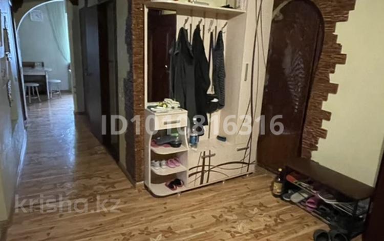 3-бөлмелі пәтер · 76 м² · 2/2 қабат, Абая 87, бағасы: 13 млн ₸ в Темиртау — фото 2