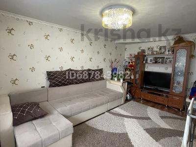 2-бөлмелі пәтер, 50 м², 2/9 қабат, Майкудук, Мкр Мамыраева 12, бағасы: 18 млн 〒 в Караганде, Алихана Бокейханова р-н