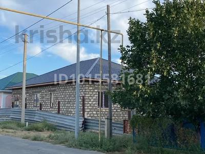 Жеке үй · 4 бөлме · 200 м² · 10 жүзд., Құрсай ш/а., Акжонас, бағасы: 22 млн ₸ в Атырау, мкр Курсай