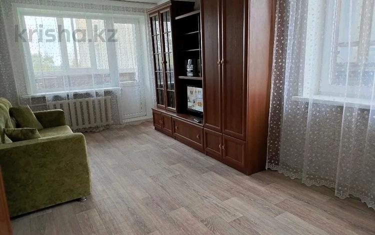 1-комнатная квартира, 36 м², 3/4 этаж помесячно, Ухабова за 95 000 〒 в Петропавловске — фото 2