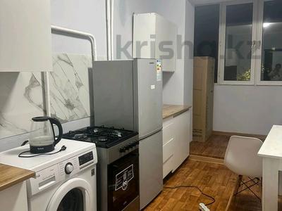 3-комнатная квартира · 64 м² · 2/5 этаж, мкр Тастак-2, Аносова за 320 000 ₸ в Алматы, Алмалинский р-н