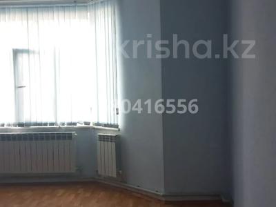 Отдельный дом · 8 комнат · 260 м² · 10 сот., мкр Асар 1668 — Находится возле детской больницы за 85 млн 〒 в Шымкенте, Абайский р-н