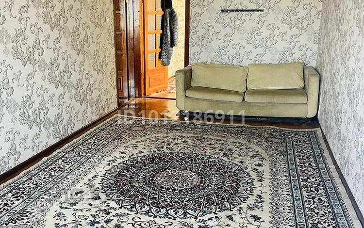 3-комнатная квартира · 65 м² · 4/5 этаж, 11-й микрорайон, 11-й микрорайон 225а за 160 000 ₸ в Шымкенте, Енбекшинский р-н — фото 2