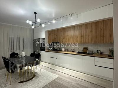 3-комнатная квартира · 100 м² · 5/5 этаж, мкр Нурсая, Ел Орда 9А за 35.9 млн ₸ в Атырау