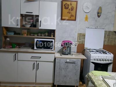 Часть дома · 3 комнаты · 100 м² · 10 сот., Ул.абылхасена 30/2 за 14 млн ₸ в Доскее