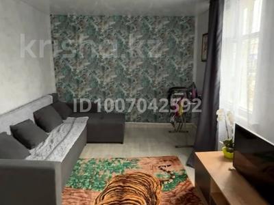 Часть дома · 3 комнаты · 54 м² · 4 сот., Школьная 4/1 за 11 млн 〒 в Зеленом бору