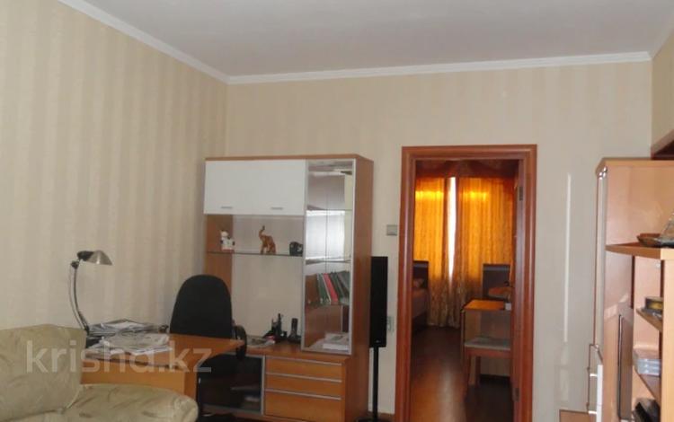 3-бөлмелі пәтер · 60 м² · 5/5 қабат, Алмагүл ш/а. 5, бағасы: 38 млн ₸ в Алматы, Бостандыкский р-н — фото 4