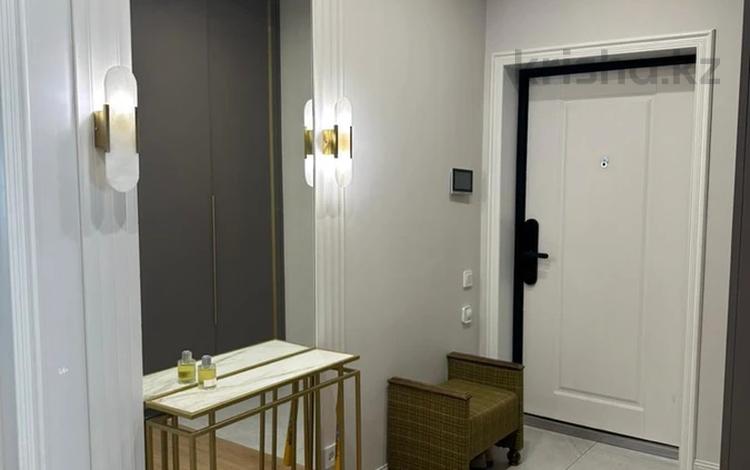3-бөлмелі пәтер · 100 м², ул. Достык 8, бағасы: 600 000 ₸ в Астане, Нура р-н — фото 2