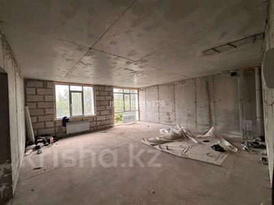 2-комнатная квартира · 59.2 м² · 3/9 этаж, мкр Кокжиек, Жолымбет 42/5 — Штраф стоянка за 33 млн 〒 в Алматы, Жетысуский р-н