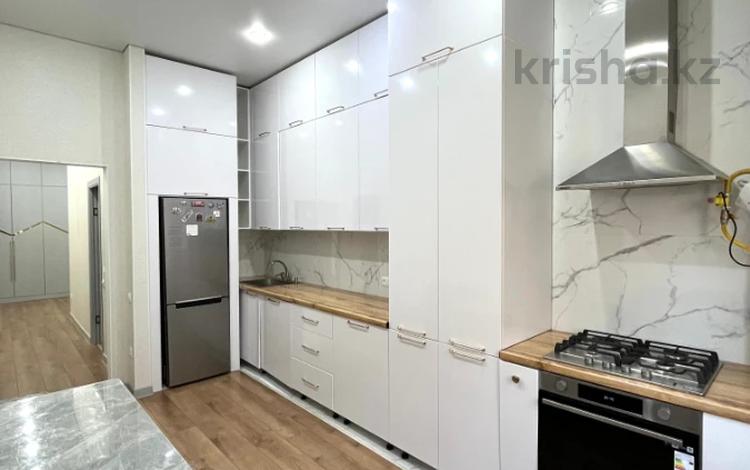 2-бөлмелі пәтер · 75 м² · 8/14 қабат, 19-ш/а. 5, бағасы: 30 млн ₸ в Актау, 19-й мкр — фото 2