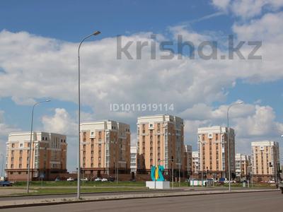 4-бөлмелі пәтер · 102 м² · 2/5 қабат, Чингиз Айтматов — На пересечении улицы Чингиза Айтматова и улицы Сыганак, бағасы: 45 млн ₸ в Астане, Нура р-н
