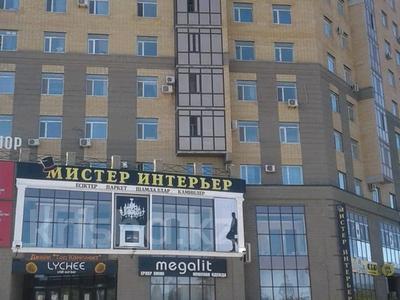 3-бөлмелі пәтер · 100 м² · 10/13 қабат, 1 ш/а дом 3 — проспект Алии Молдагуловой, бағасы: 60 млн ₸ в Актобе, мкр 5