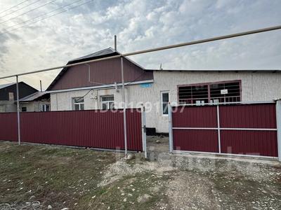Продажа домов и дачи в Жетысу обл.: Отдельный дом · 4 комнаты · 90 м² · 10 сот., Бейбітшілік 50 — Супермаркет Алгабас за 24 млн 〒 Отдельный дом · 4 комнаты · 90 м² · 10 сот., Бейбітшілік 50 — Супермаркет Алгабас за 24 млн 〒 в Балпыке Би