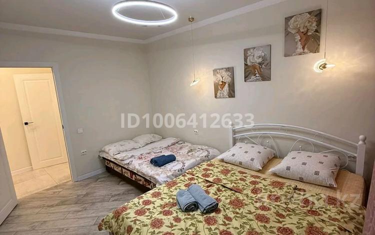 2-комнатная квартира · 45 м² · 2/9 этаж, мкр Юго-Восток, 137-й учётный квартал 349 за 15 000 ₸ в Караганде, Казыбек би р-н — фото 2