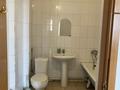2-комнатная квартира · 56 м² · 4/5 этаж, Привокзальный 3А-мкр 14 блок В за 10 000 ₸ в Атырау, мкр Привокзальный-3А — фото 12