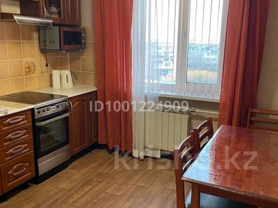 2-комнатная квартира · 50 м² · 6/9 этаж, Машхур Жусупа 72 за 200 000 〒 в Экибастузе