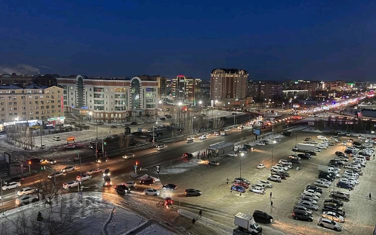 1-комнатная квартира · 33 м², Проспект Алии Молдагуловой 57г — Гипер Дина, БЦ Капитал Плаза, Кол Авто, теннисный корт, лётное училище за 11 000 ₸ в Актобе — фото 2