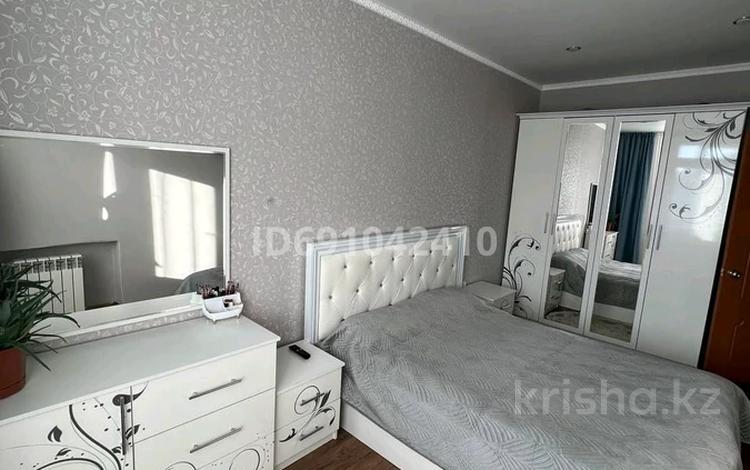 3-бөлмелі пәтер, 65.4 м², 3/3 қабат, Пионерская 26 — Сквер им. Марите Бежите, Фумари, бағасы: 17 млн 〒 в Рудном — фото 2