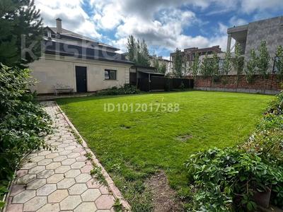 Дом · 4 комнаты · 300 м², мкр Мирас за 200 000 〒 в Алматы, Бостандыкский р-н