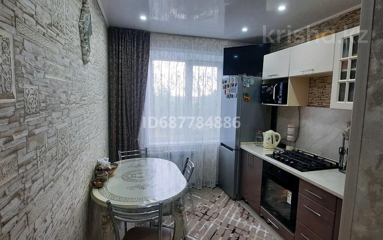 3-бөлмелі пәтер · 67 м² · 2/9 қабат, Горка Дружбы 39, бағасы: 19 млн ₸ в Темиртау — фото 2