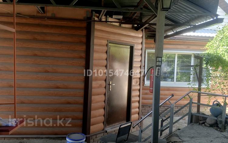 Отдельный дом · 3 комнаты · 100 м² · 15 сот., мкр Боралдай (Бурундай), Шоканов Зейтен 88 за 350 000 ₸ в Алматы, Алатауский р-н — фото 2