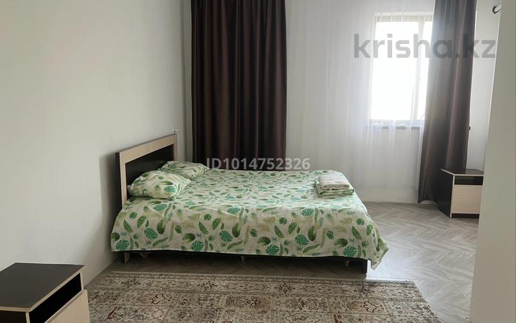 1-бөлмелі пәтер · 30 м², Абай 44 б, бағасы: 130 000 ₸ — фото 2