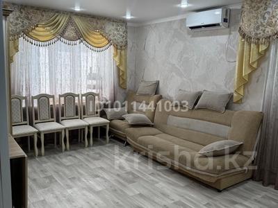 3-комнатная квартира · 76 м² · 2/4 этаж, Толе би — Пересечение Айтиева - Толе би за 42 млн ₸ в Таразе