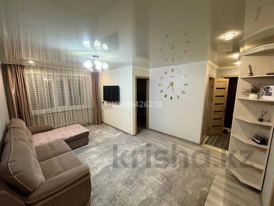 2-комнатная квартира · 50 м² · 3/5 этаж · посуточно, Момышулы — Момышулы 11 за 16 000 〒 в Семее