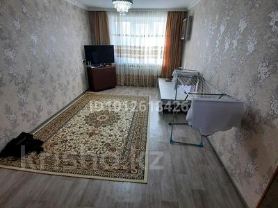 3-бөлмелі пәтер · 60 м² · 2/5 қабат, Азаттық 60А — Район Восток. В дома находится магазин Ада. Рядом садик 18, ТЦ Агила, бағасы: 170 000 ₸ в Атырау