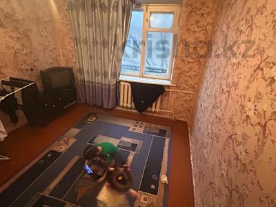 3-комнатная квартира, 56 м², 5/5 этаж, карбышева 66 за 12.3 млн 〒 в Уральске
