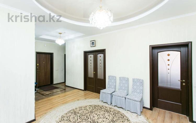 4-комнатная квартира, 140 м², 2/10 этаж, Момышулы 2в за 54 млн 〒 в Астане, Алматы р-н — фото 13
