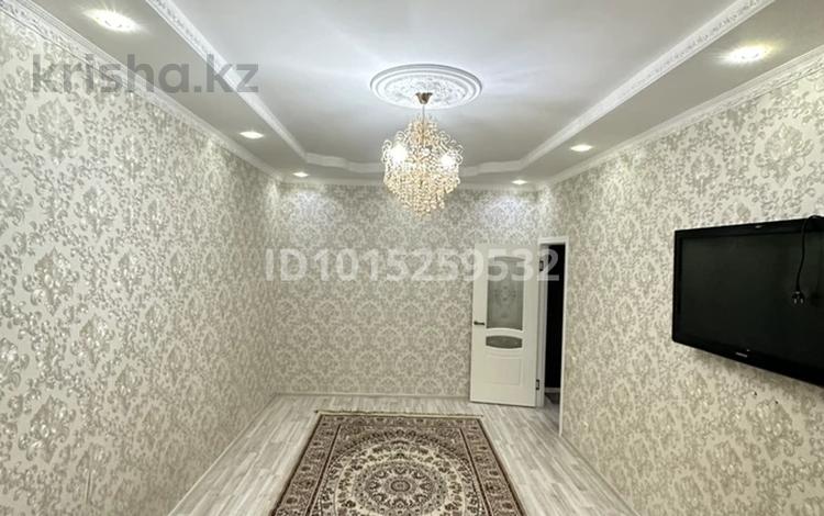 2-комнатная квартира · 75 м² · 3/6 этаж, 31А мкр 4 за 24 млн ₸ в Актау — фото 2