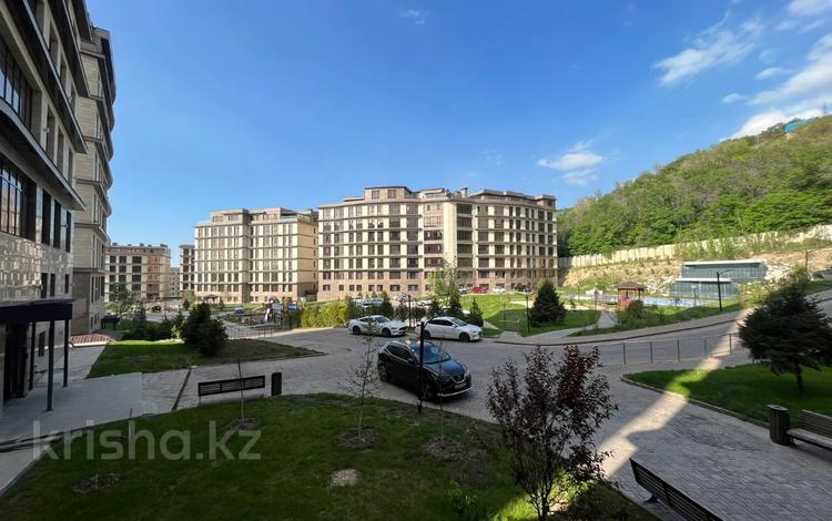 4-бөлмелі пәтер · 150 м² · 2/10 қабат, Арайлы 12, бағасы: 105 млн ₸ в Алматы, Бостандыкский р-н — фото 2