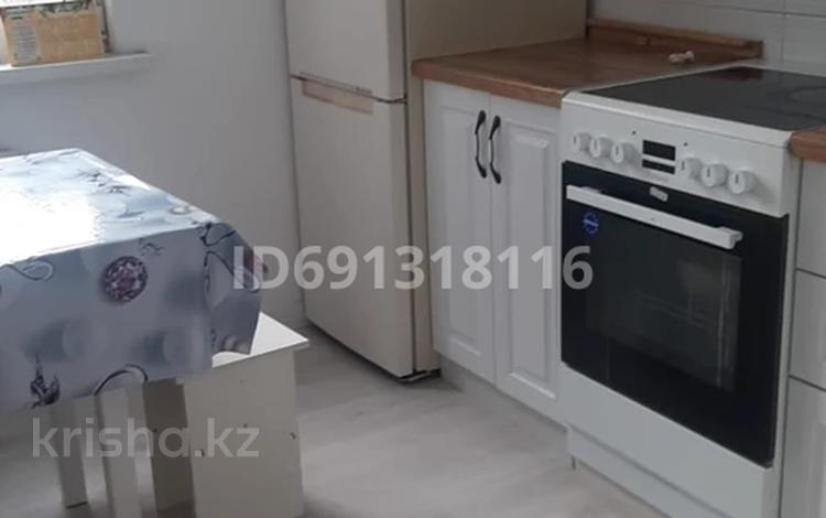 2 бөлме · 57 м² · 3 қабат, мкр Кайрат, Сарыарка 1/4 — Сары арка, бағасы: 100 000 ₸ в Алматы, Турксибский р-н — фото 2