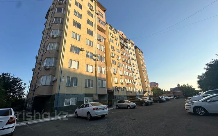 2-комнатная квартира · 70 м² · 6/9 этаж, Маметова 29 за 250 000 〒 в Атырау, мкр Жилгородок — фото 3