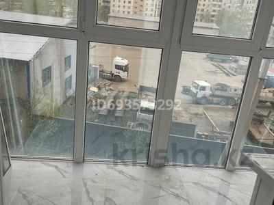 2-комнатная квартира · 65 м² · 4/9 этаж, Центральный 52/1 — ТД Сырымбет 19 СШ за 29 млн 〒 в Кокшетау