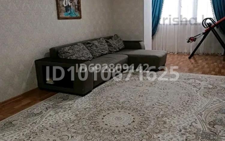 2-бөлмелі пәтер · 68 м² · 10/10 қабат, мкр 12 37а — 51 школа, супер маркет дина, бағасы: 20 млн ₸ в Актобе — фото 2