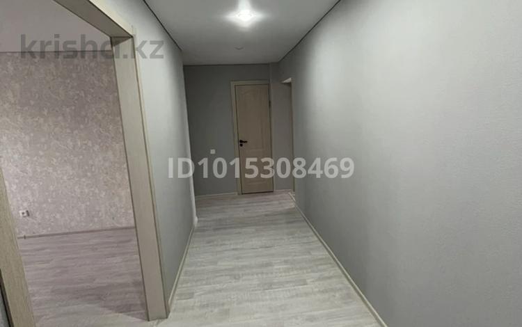 3-комнатная квартира · 67 м² · 5/9 этаж, мангелик ел 17 за 33 млн ₸ в Семее — фото 2