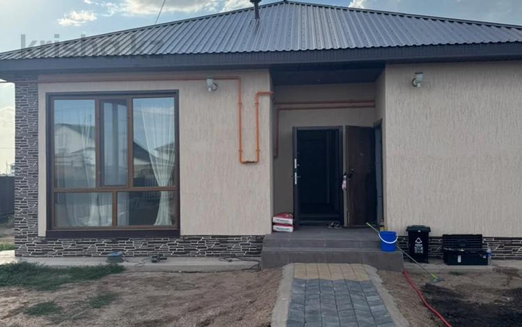 Отдельный дом · 4 комнаты · 250 м² · 10 сот., Микр 1 — Тастөбе за 550 000 ₸ в Жибек Жолы — фото 2