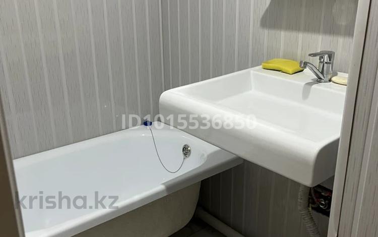 2-бөлмелі пәтер · 42.5 м² · 1/5 қабат, пр. Абая 53/1 — Валиханова, бағасы: 20 млн ₸ в Астане, р-н Байконур — фото 2