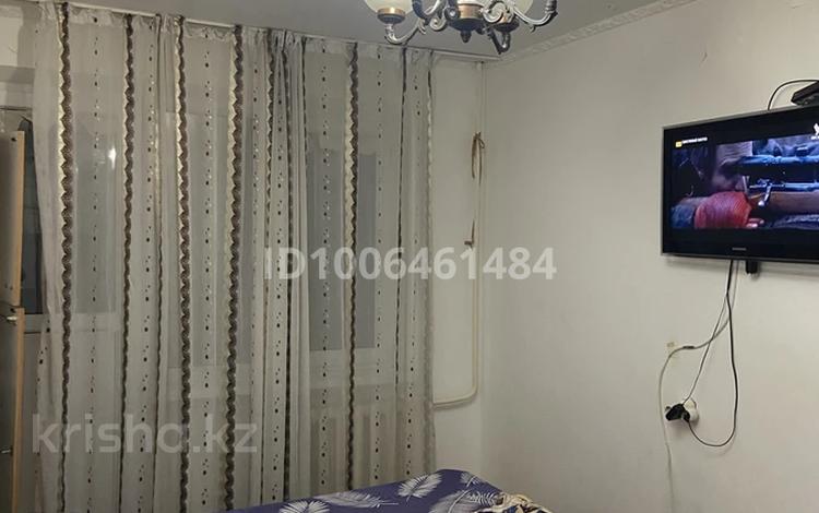 1-бөлмелі пәтер · 50 м² · 2/5 қабат, Привокзальный 3а, — Еркинова, бағасы: 8 000 ₸ в Атырау, мкр Привокзальный-3А — фото 5
