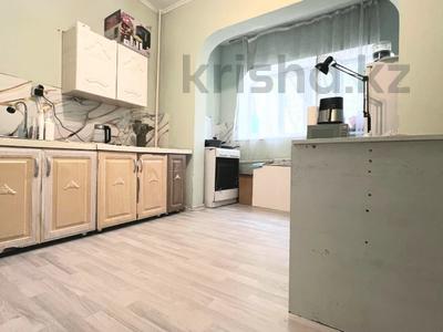 1-бөлмелі пәтер · 44 м² · 1/5 қабат, Айнабұлақ-3 ш/а., бағасы: 25.8 млн ₸ в Алматы, Жетысуский р-н