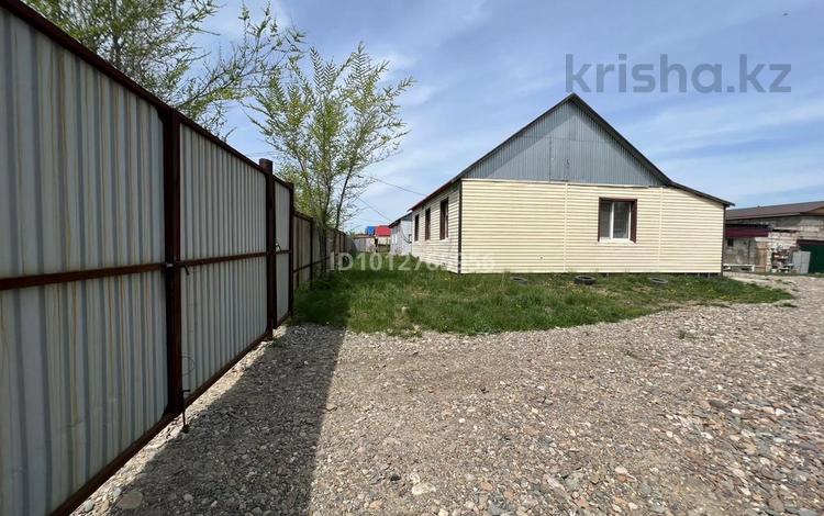 Жеке үй · 3 бөлме · 100 м² · 12 сот., Мерей 198, бағасы: 23 млн ₸ в Усть-Каменогорске, Ахмирово — фото 2