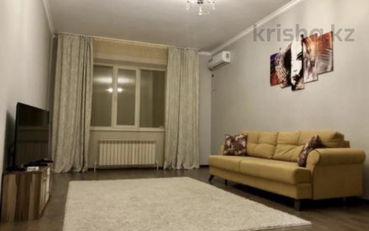 2-комнатная квартира · 65 м², Алии Молдагуловой 30б за 300 000 ₸ в Актобе — фото 2