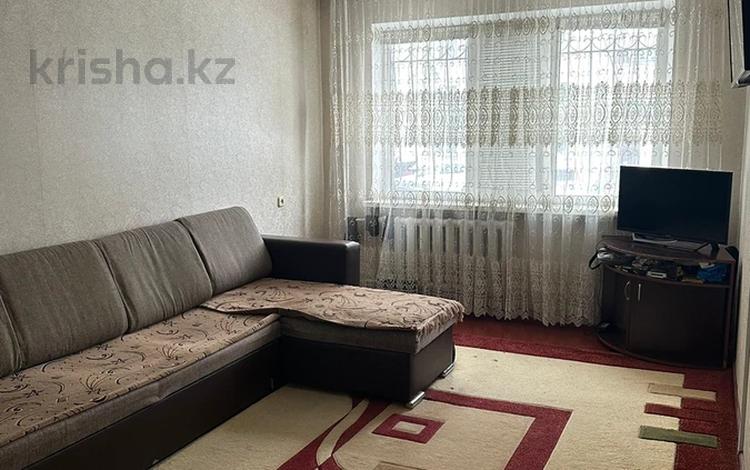 3-бөлмелі пәтер · 62 м² · 1/5 қабат, Майкудук, 15й микрорайон 26, бағасы: 12 млн ₸ в Караганде, Алихана Бокейханова р-н — фото 2