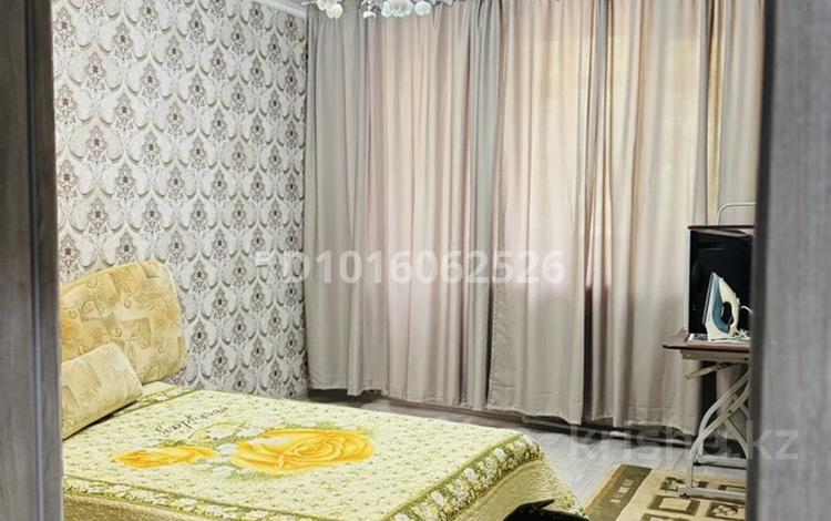 1-комнатная квартира · 38 м² · 2/5 этаж, мкр Мынбулак 60 дом за 100 000 ₸ в Таразе — фото 2