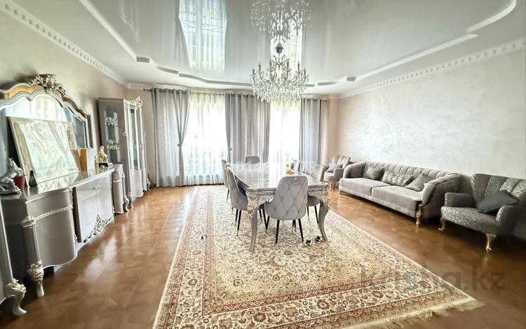 3-комнатная квартира · 130 м² · 2/8 этаж, мкр Мирас 157 за 600 000 ₸ в Алматы, Бостандыкский р-н — фото 2