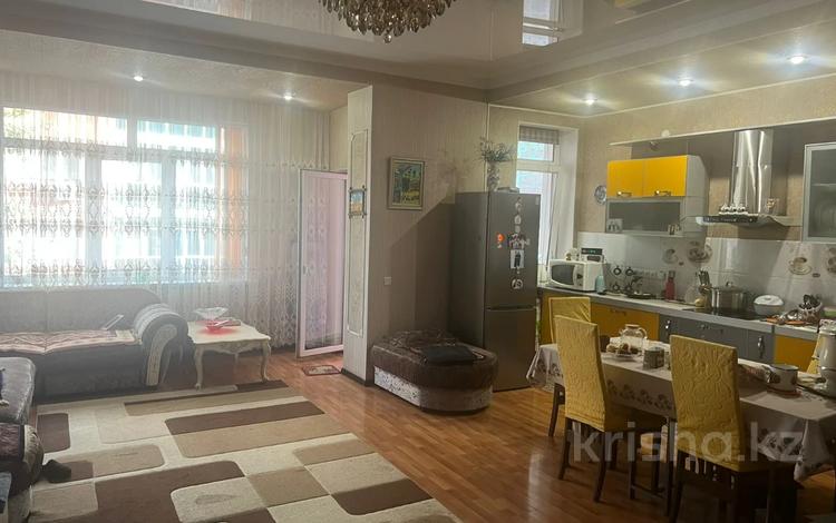 2-бөлмелі пәтер · 74 м² · 3/21 қабат, Гагарина 127 — Мынбаева, бағасы: 57.5 млн ₸ в Алматы, Бостандыкский р-н — фото 2