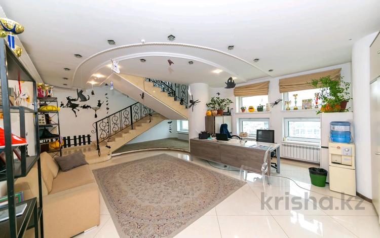 11-комнатная квартира · 488.9 м² · 14/36 этаж, Кабанбай батыра 11 за 200 млн 〒 в Астане, Есильский р-н — фото 2